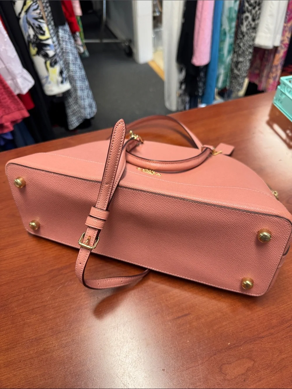 Coach purse // 081529